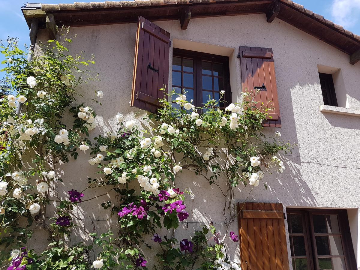 Bed and Breakfast Le Moulin de Charin à La Pommeraie-sur-Sèvre Extérieur photo